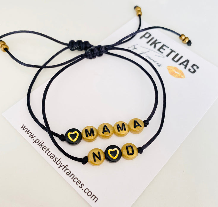 Set Mama + iniciales de hijos o nietos • 2 pulseras