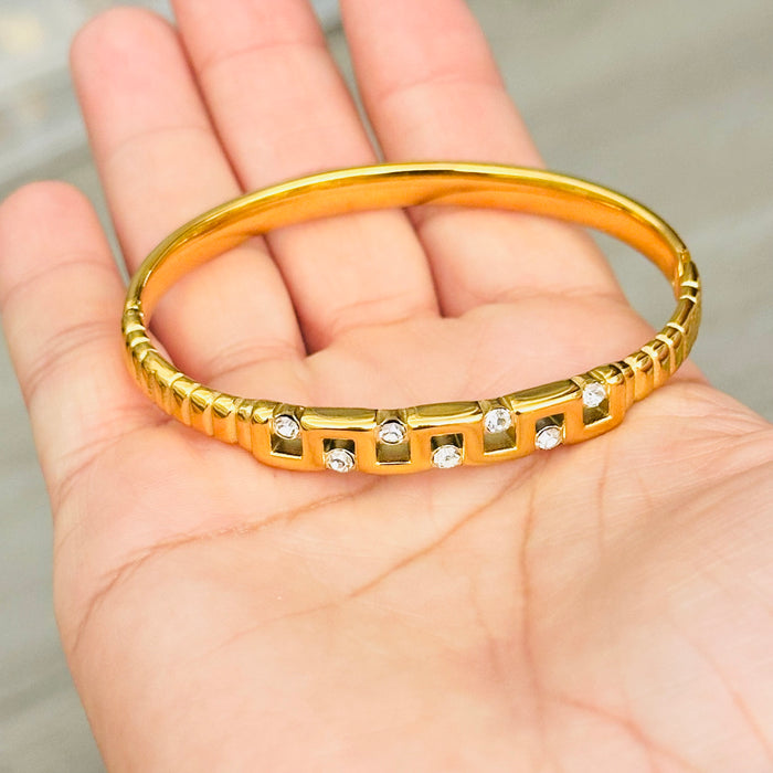 Diamond Cuff Bangle •